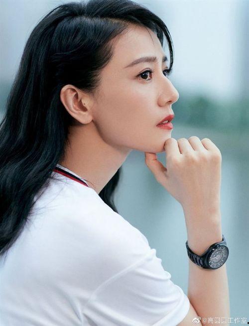 明星正脸照片全身