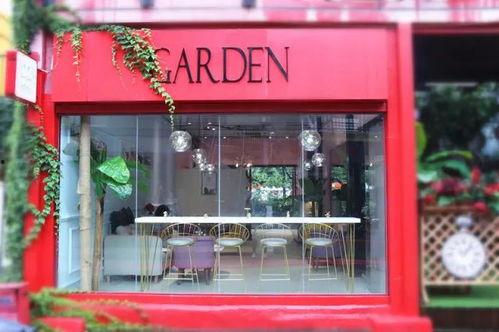 米家小镇网红公司化妆店,打造潮流妆容的时尚聚集地